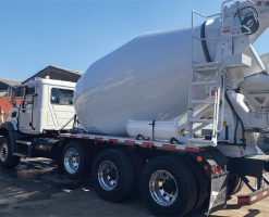 0_Equipamiento - Camion mixer hormigon