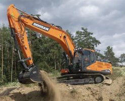 0_Equipamiento - Excavadora de 30 toneladas