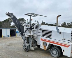 0_Equipamiento - fresadora wirtgen 1000